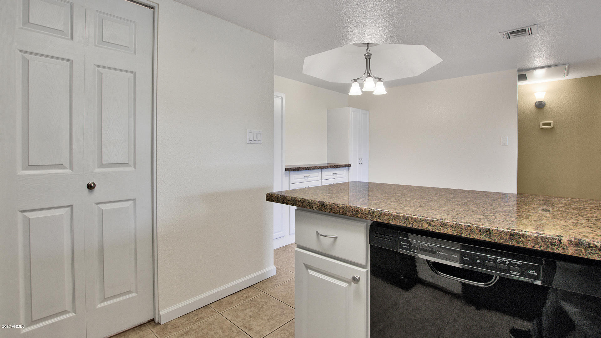 2855 South Ext Road, Unit 221 Mesa, AZ 85210 - Photo 18 of 37 18