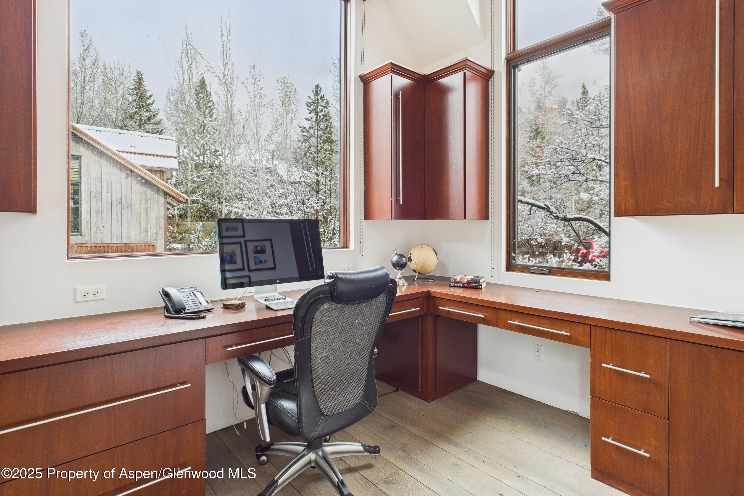 71-73 Smuggler Grove Aspen, CO 81611 - Photo 9 of 13 CAM04387G0-PR0053-STILL040