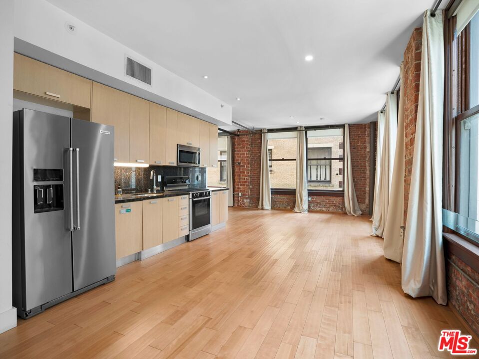 460 South Spring Street, Unit 512 Los Angeles, CA 90013 - Photo 5 of 33
