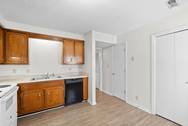 $950 | 1701 Baltimore Drive, Unit A, Clarksville, TN 37043