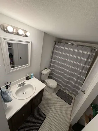 $1,600 | 488 Northwest 165th Street, Unit B614, Miami, FL 33169