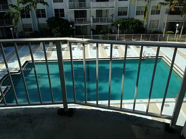 $1,600 | 488 Northwest 165th Street, Unit B614, Miami, FL 33169
