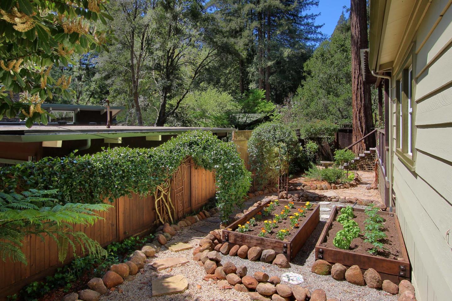290 Sunnycroft Road Ben Lomond, CA 95005 - Photo 18 of 28 Gallery Image 18