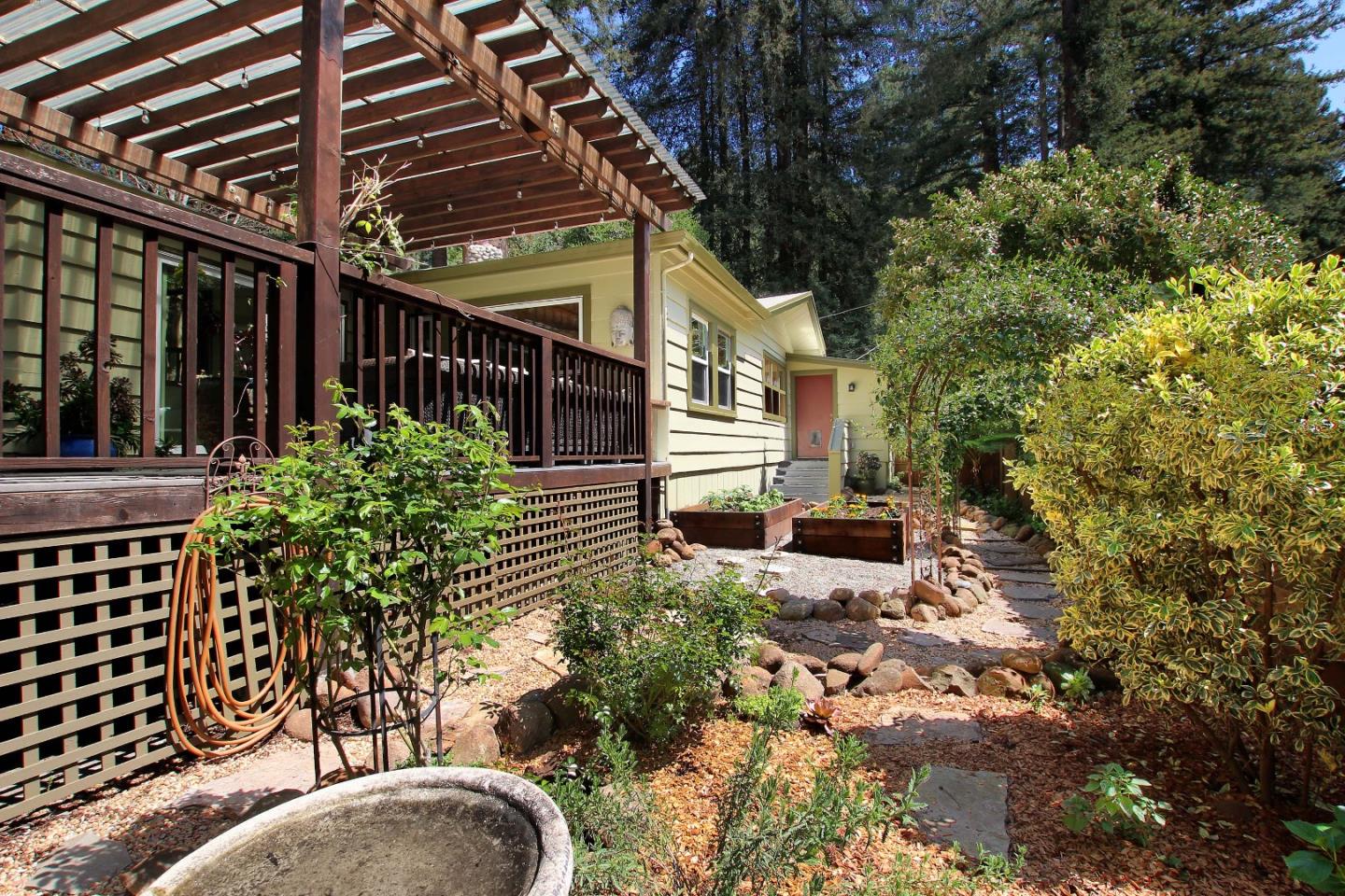 290 Sunnycroft Road Ben Lomond, CA 95005 - Photo 19 of 28 Gallery Image 19