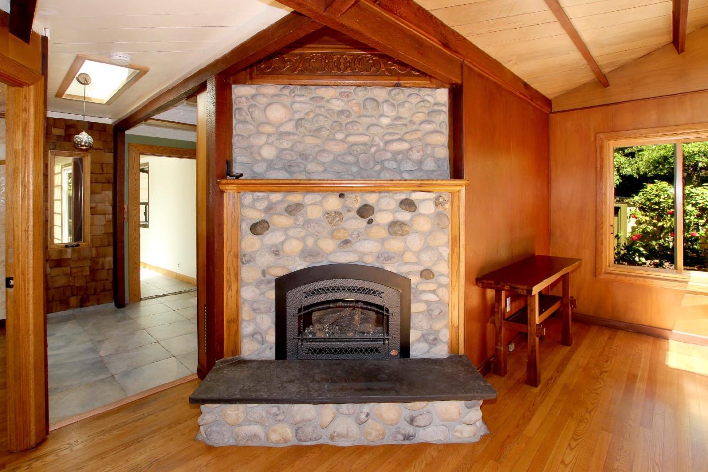 290 Sunnycroft Road Ben Lomond, CA 95005 - Photo 4 of 28 Gallery Image 4