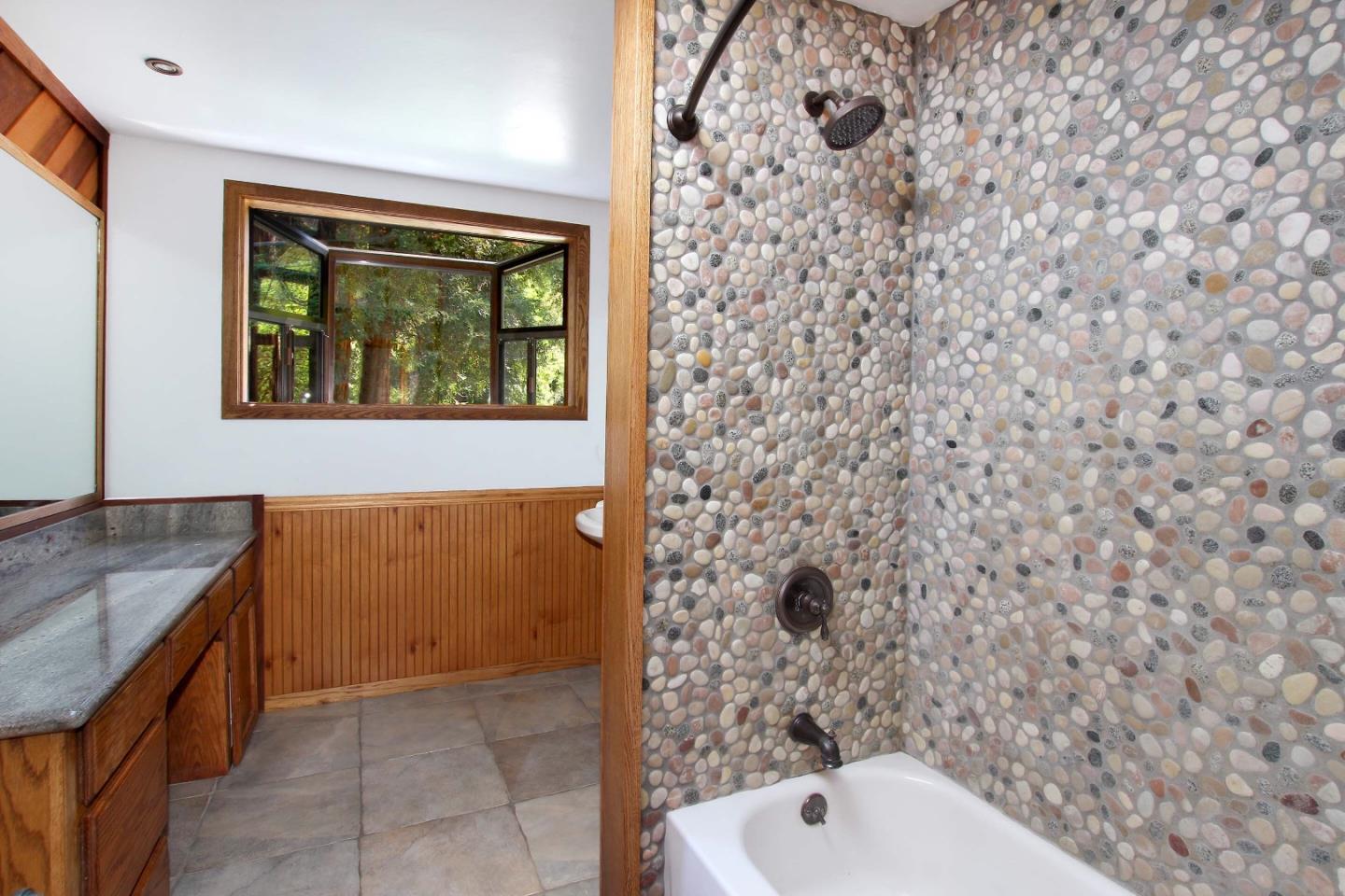 290 Sunnycroft Road Ben Lomond, CA 95005 - Photo 9 of 28 Gallery Image 9