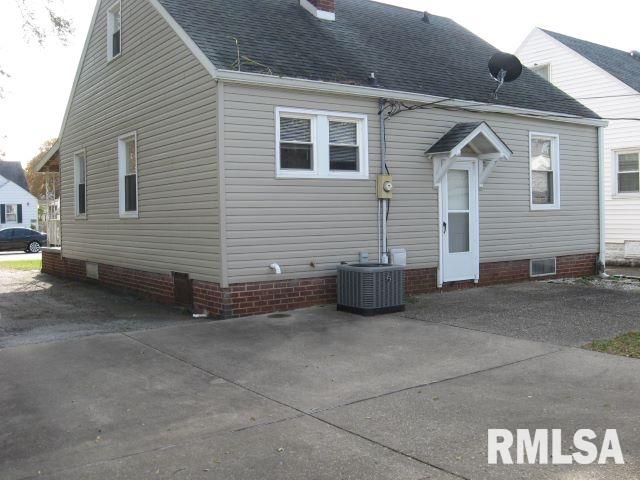 513 Kern Street Springfield, IL 62703 - Photo 4 of 25