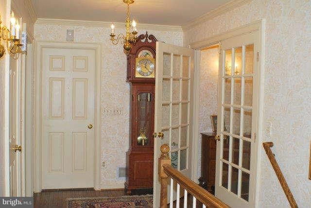 4333 Mountville Road Jefferson, MD 21755 - Photo 2 of 30 Entry Foyer