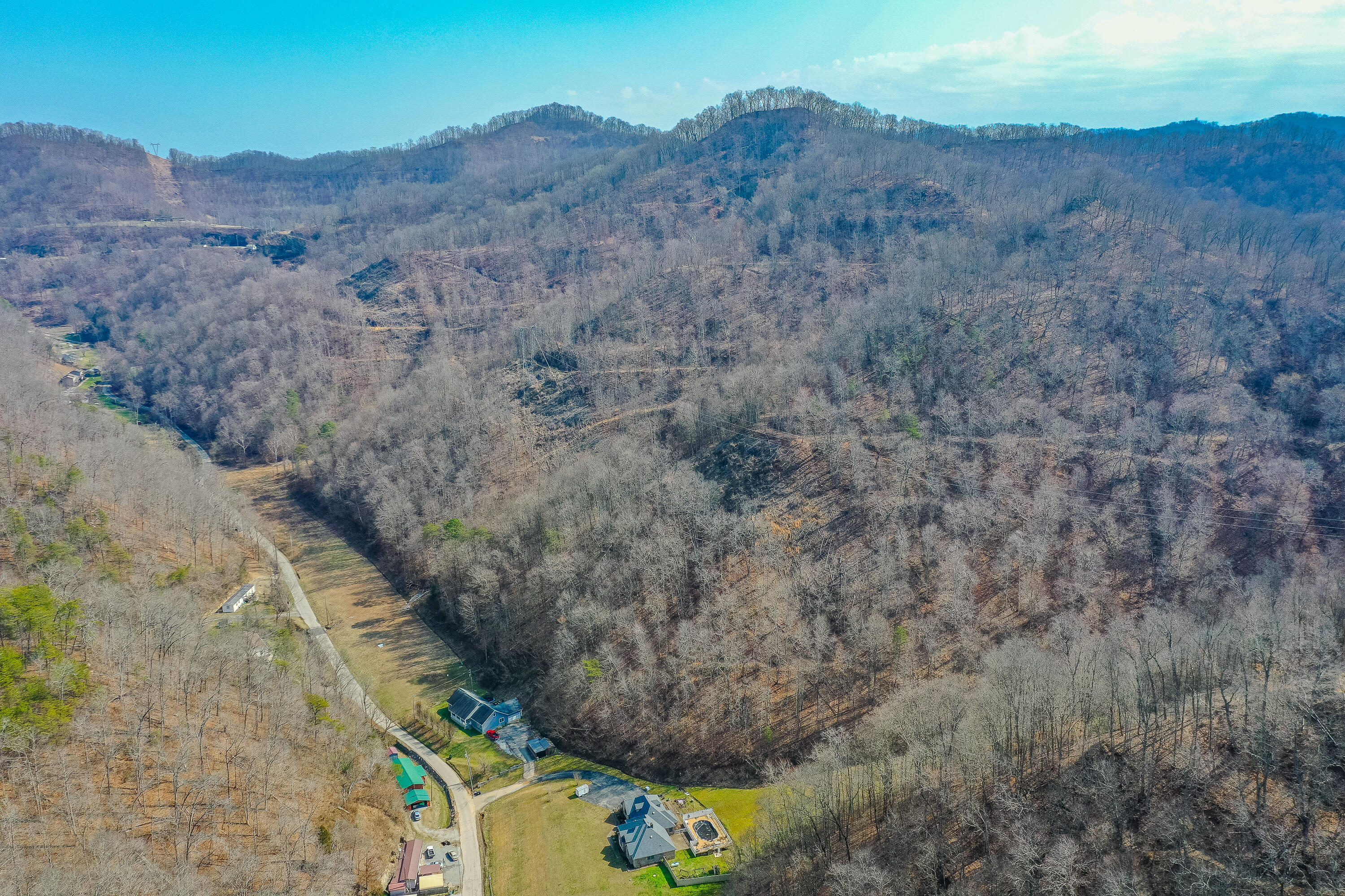 1829 Ratliff Creek Road Pikeville, KY 41501 - Photo 5 of 8 1-14