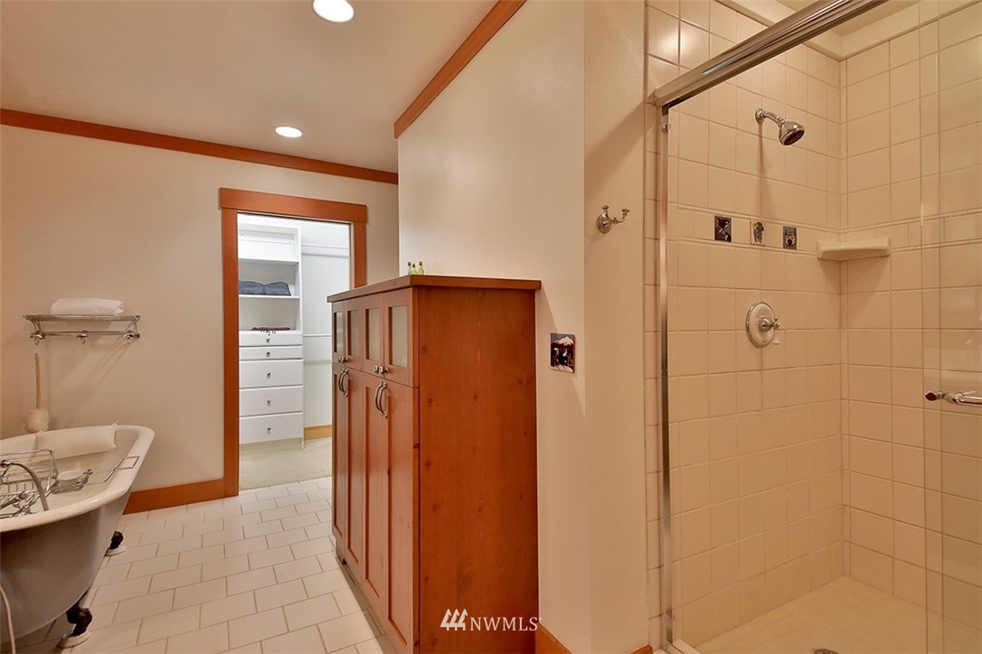 4400 Campbell Road Clinton, WA 98236 - Photo 20 of 40 Gallery Image 20