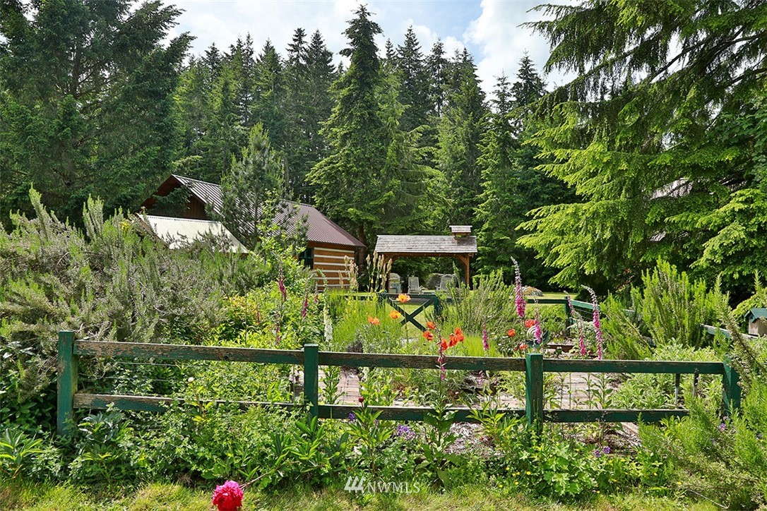 4400 Campbell Road Clinton, WA 98236 - Photo 33 of 40 Gallery Image 33