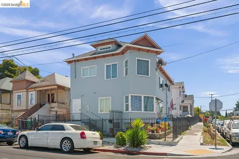 a car parked in front of a building