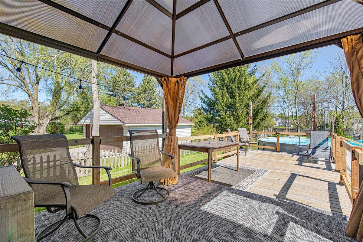 2350 East Sandy Acre Road West Bend, WI 53090 - Photo 35 of 42 Backyard