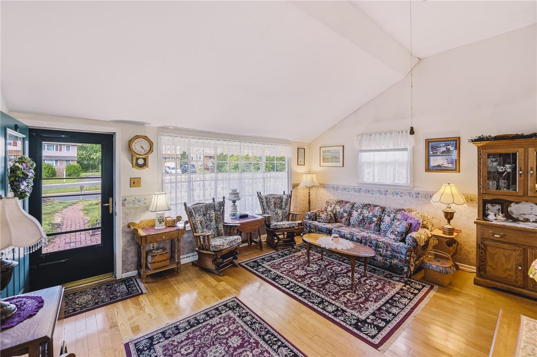 36 Schoolhouse Road Chalfont, PA 18914 - Photo 6 of 34