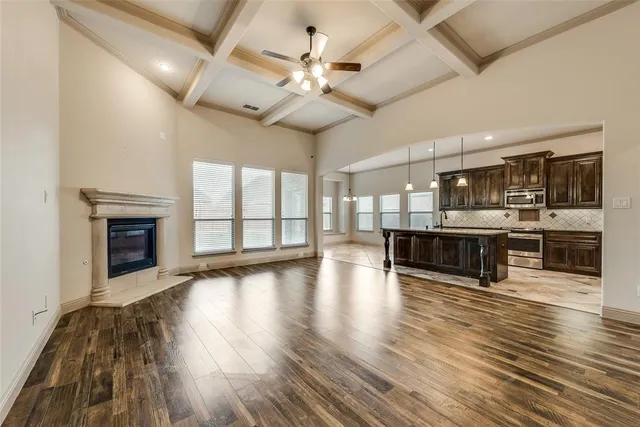 $2,700 | 110 Thoroughbred Street, Waxahachie, TX 75165