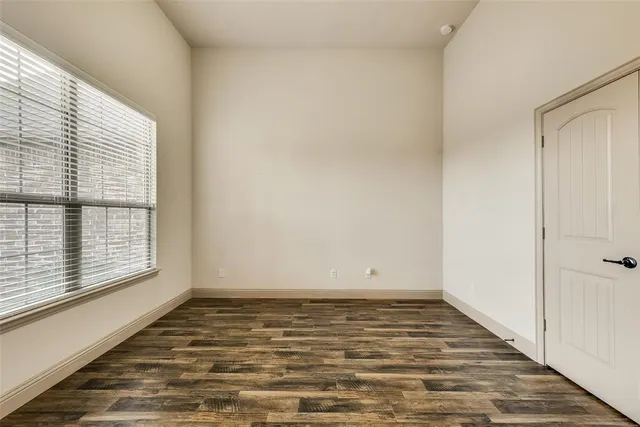 $2,700 | 110 Thoroughbred Street, Waxahachie, TX 75165