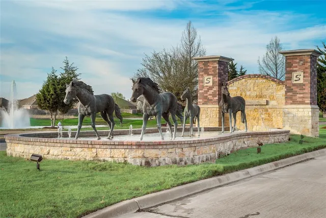 $2,700 | 110 Thoroughbred Street, Waxahachie, TX 75165