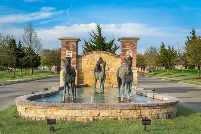 $2,700 | 110 Thoroughbred Street, Waxahachie, TX 75165