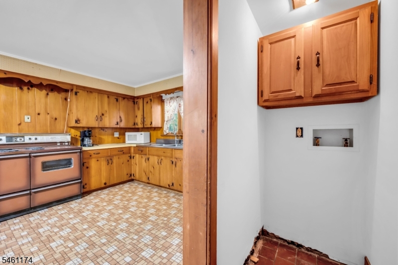 132 Valley Station Road Asbury, NJ 08802 - Photo 12 of 38 Gallery Image 12