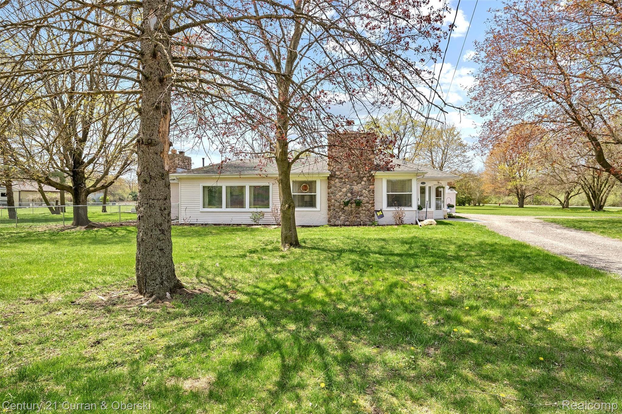 23260 Karr Road Belleville, MI 48111 - Photo 35 of 43 03.jpg