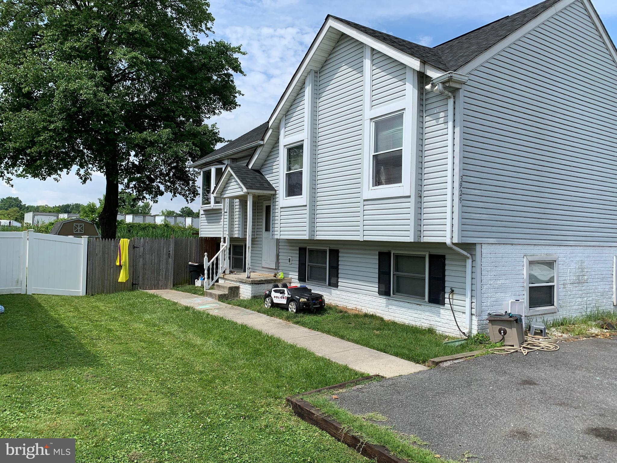 3925 Glenhurst Road Dundalk, MD 21222 - Photo 1 of 25 Gallery Image 1