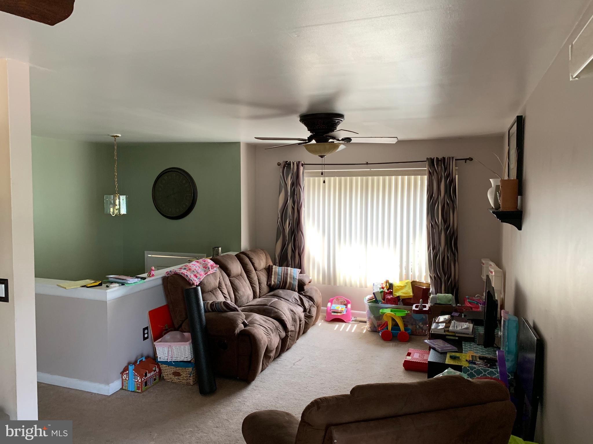 3925 Glenhurst Road Dundalk, MD 21222 - Photo 3 of 25 Gallery Image 3