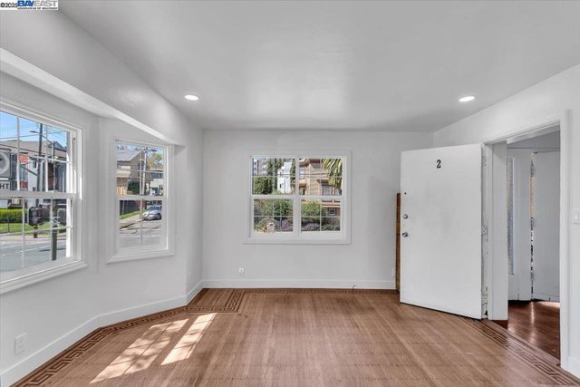 $799,000 | 3300 Harrison Street, Oakland, CA 94611