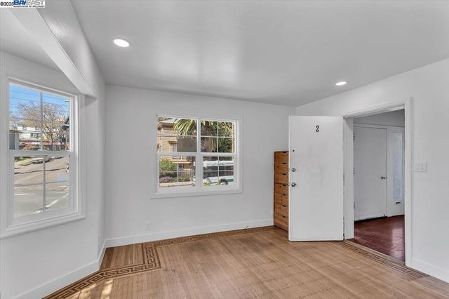 $799,000 | 3300 Harrison Street, Oakland, CA 94611