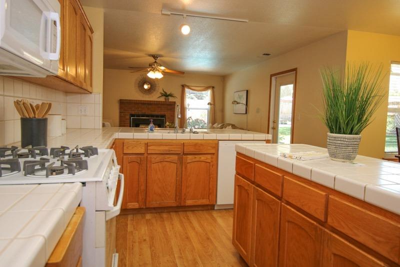 1396 West Sequoia Circle Reedley, CA 93654 - Photo 16 of 57 Gallery Image 16