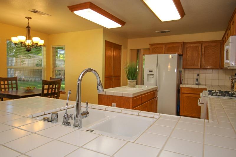 1396 West Sequoia Circle Reedley, CA 93654 - Photo 20 of 57 Gallery Image 20
