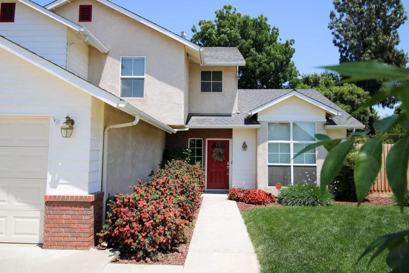 1396 West Sequoia Circle Reedley, CA 93654 - Photo 5 of 57 Gallery Image 5