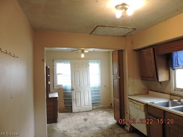 775 Kipling Street Akron, OH 44306 - Photo 9 of 20 KITCHEN DINING AREA