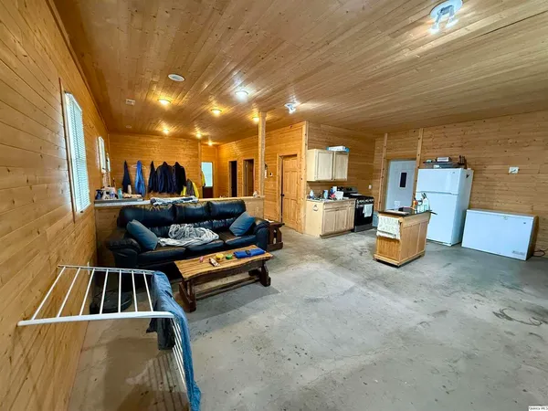 $170,000 | 109-113 North Broad Street, Loraine, IL 62349