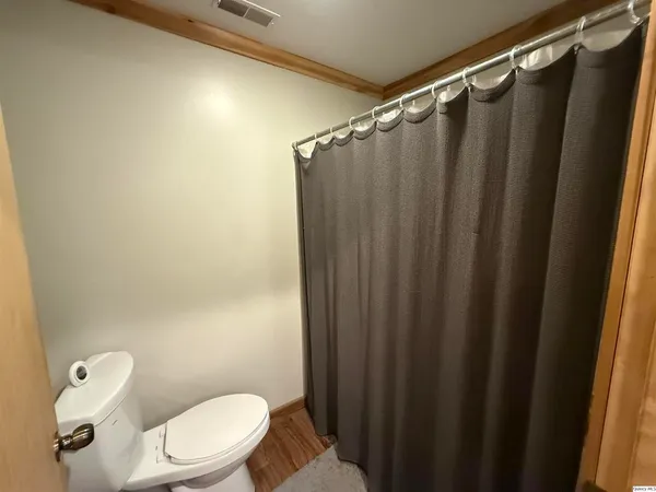 $170,000 | 109-113 North Broad Street, Loraine, IL 62349