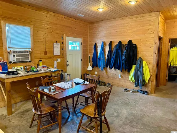 $170,000 | 109-113 North Broad Street, Loraine, IL 62349