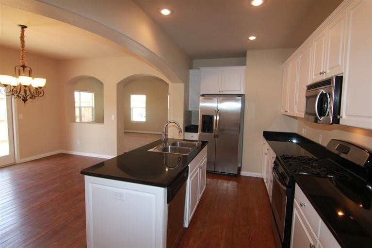 4411 105th Street, Unit B Lubbock, TX 79424 - Photo 7 of 27 Photo 7