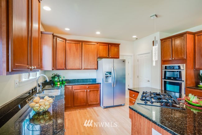21905 41st Avenue Southeast Bothell, WA 98021 - Photo 8 of 24