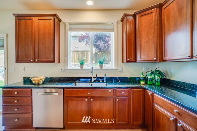 21905 41st Avenue Southeast Bothell, WA 98021 - Photo 9 of 24