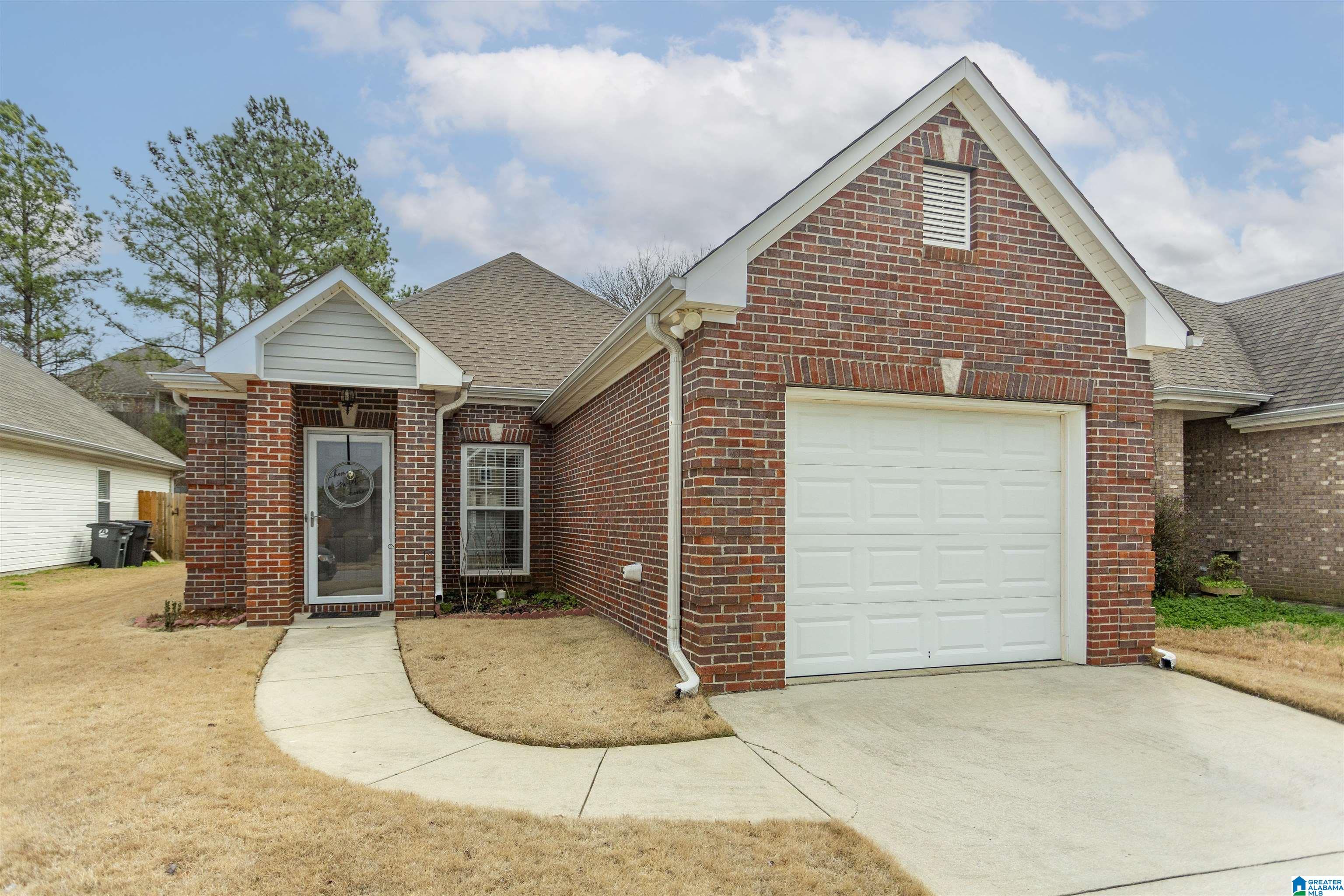 108 Highview Cove Pelham, AL 35124 - Photo 3 of 40