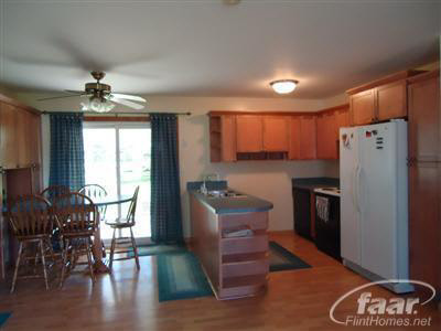 1323 East Vienna Road Clio, MI 48420 - Photo 5 of 20 20192353-4.JPG