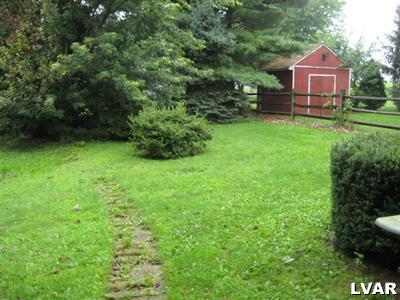 7898 Locust Valley Road Coopersburg, PA 18036 - Photo 12 of 28 Gallery Image 12