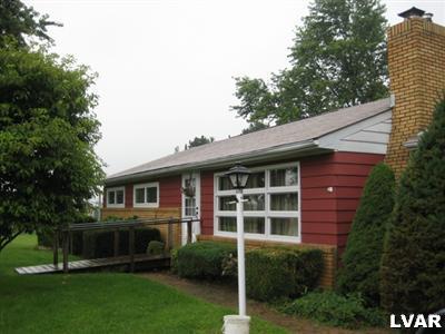 7898 Locust Valley Road Coopersburg, PA 18036 - Photo 2 of 28 Gallery Image 2