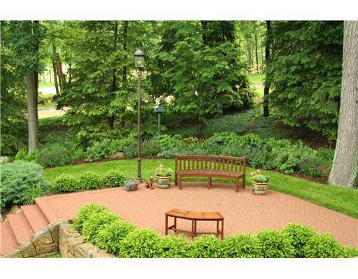 110 Grouse Lane Bell Acres, PA 15143 - Photo 17 of 20 Yard/Garden.