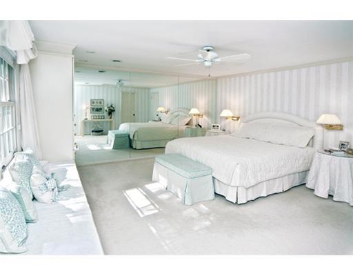 110 Grouse Lane Bell Acres, PA 15143 - Photo 7 of 20 Master Bedroom.