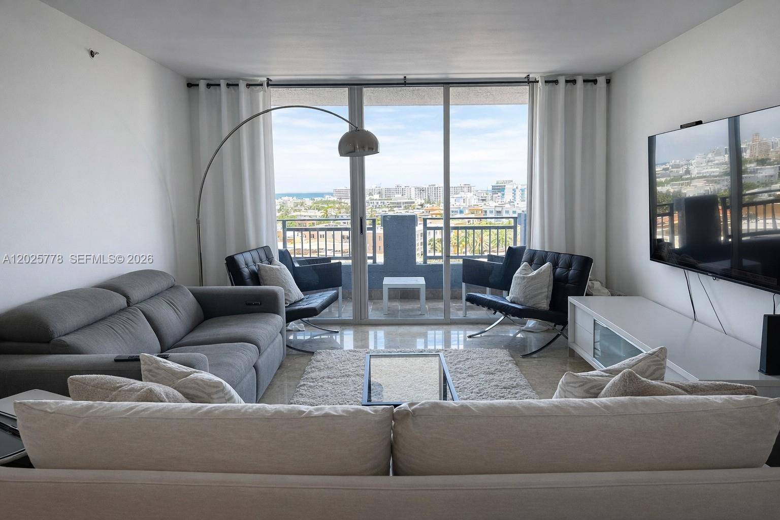 90 Alton Road, Unit 1009 Miami Beach, FL 33139 - Photo 10 of 20