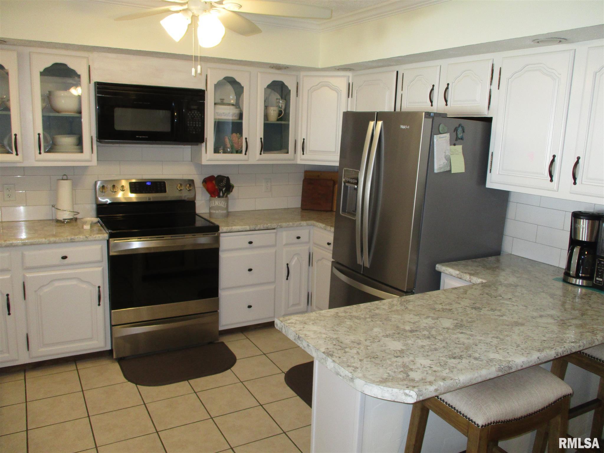 203 Rea Street Valier, IL 62891 - Photo 13 of 28 Gallery Image 13