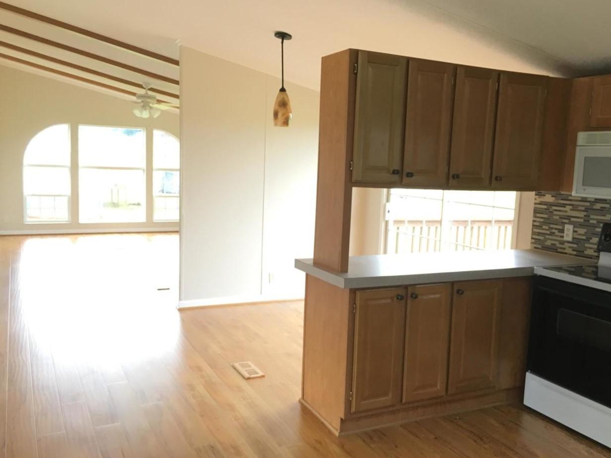685 Golden View Road Glade Hill, VA 24092 - Photo 9 of 18 dining in to FR