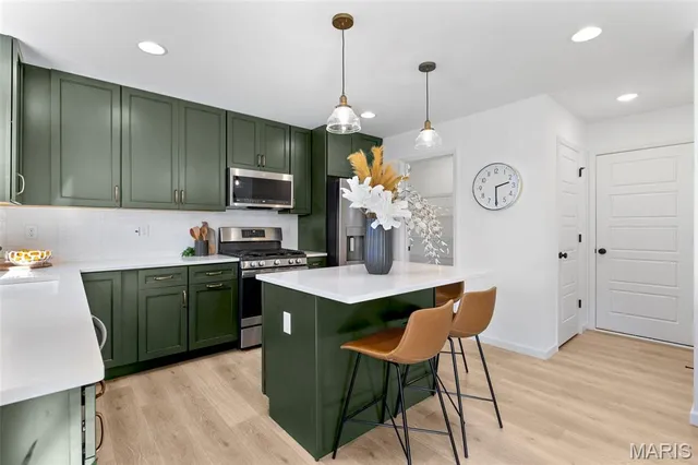 $290,900 | 2 Sterling At Parkview Manors, Pacific, MO 63069