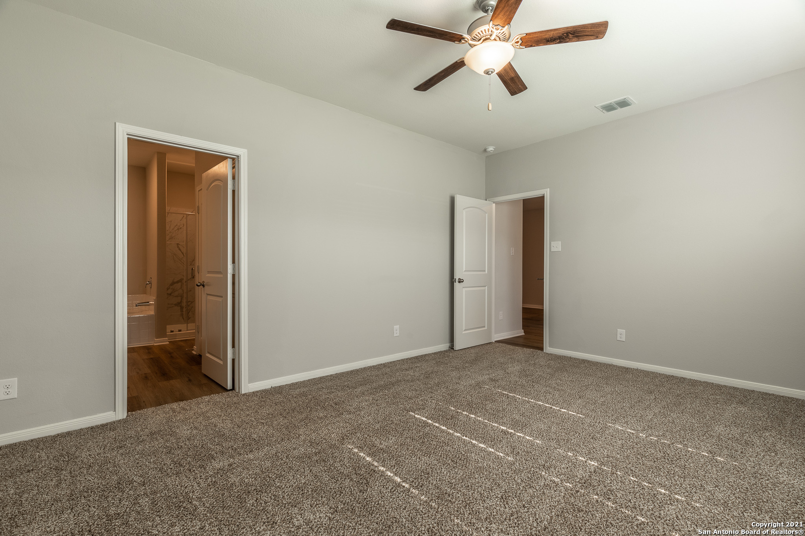 9338 Espadrille Run Converse, TX 78109 - Photo 19 of 46 a view of an empty room