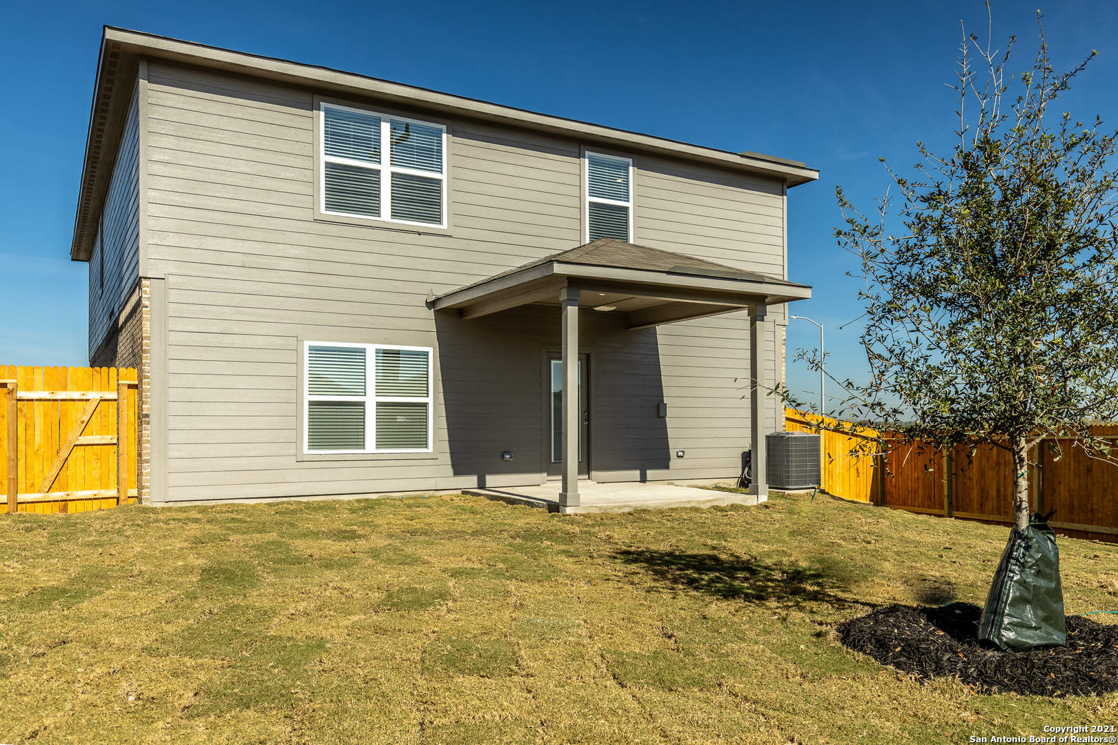 9338 Espadrille Run Converse, TX 78109 - Photo 43 of 46 a front view of a house with a yard